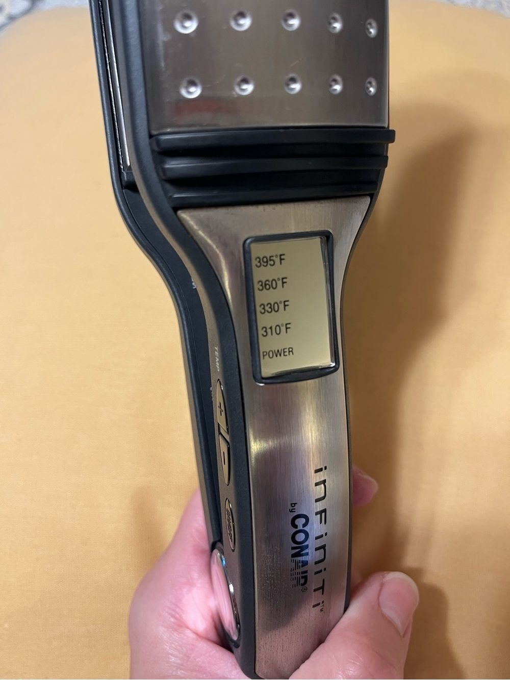 Infiniti by Conair CS32BX 2" Ceramic Flat Iron Hair Straightener - EUC